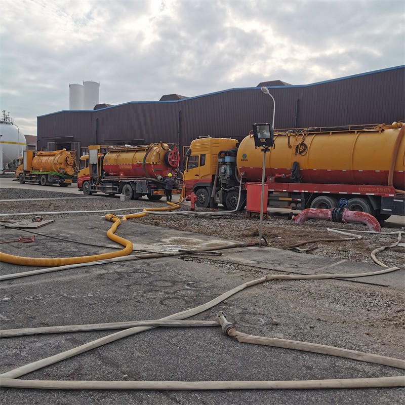 江川污水池清理